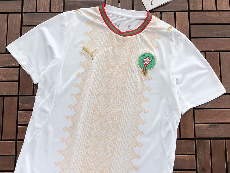 Football T-shirt · 6