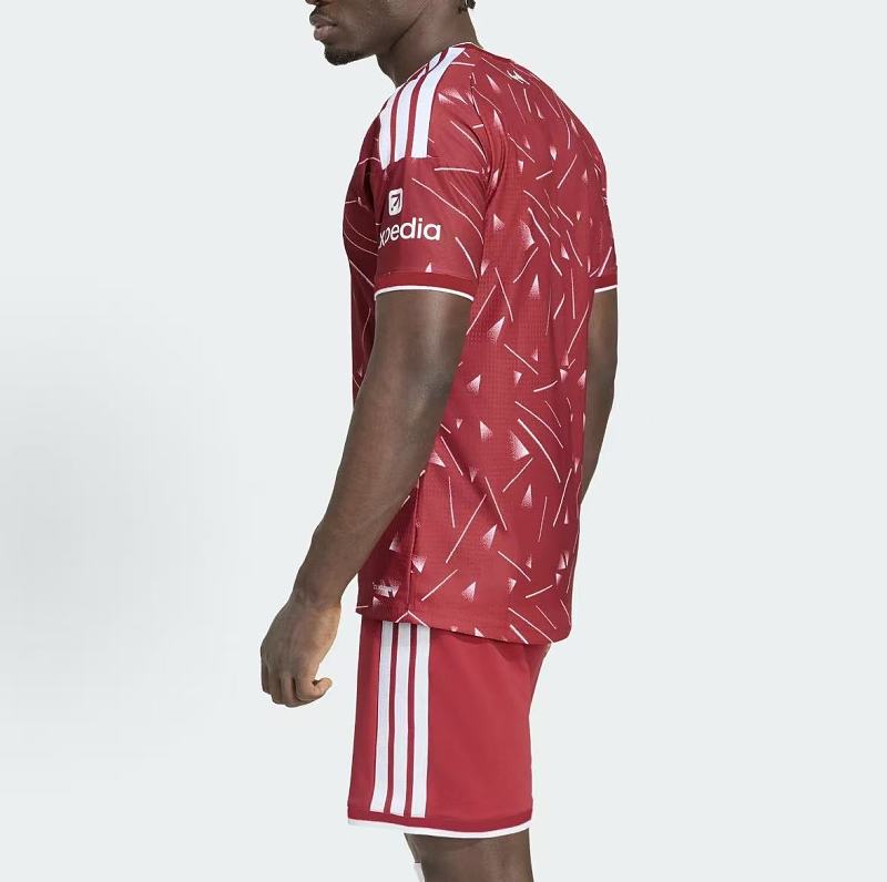 Football T-shirt · 6