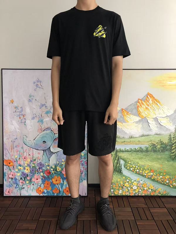 P La E T-shirt · 4