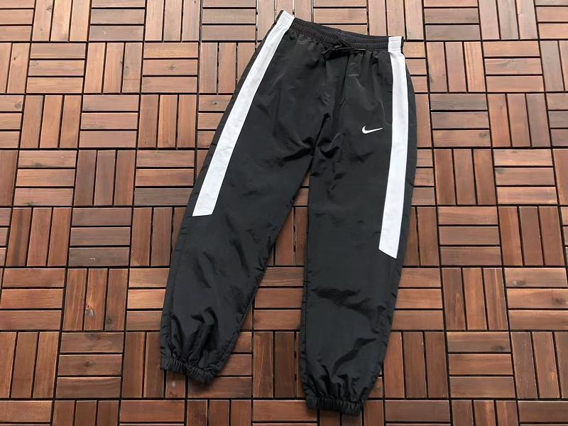 Nike Trousers 8
