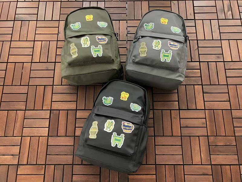 Essentials Bag 4