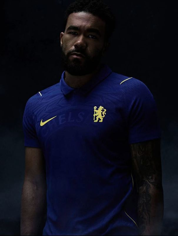 Football T-shirt · 5