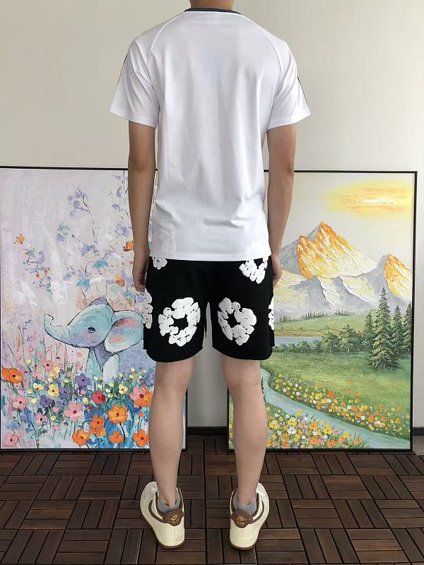 Di As T-shirt · 5