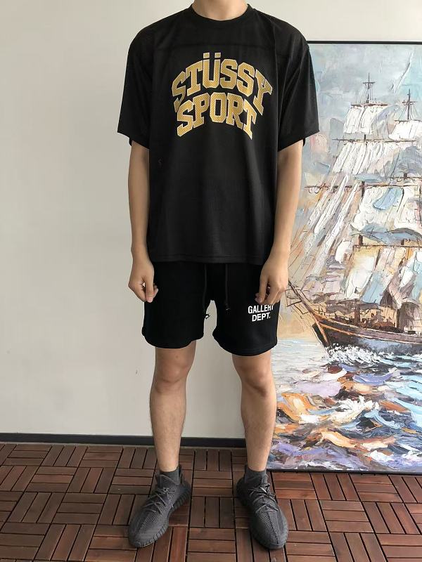 St S Y T-shirt · 3
