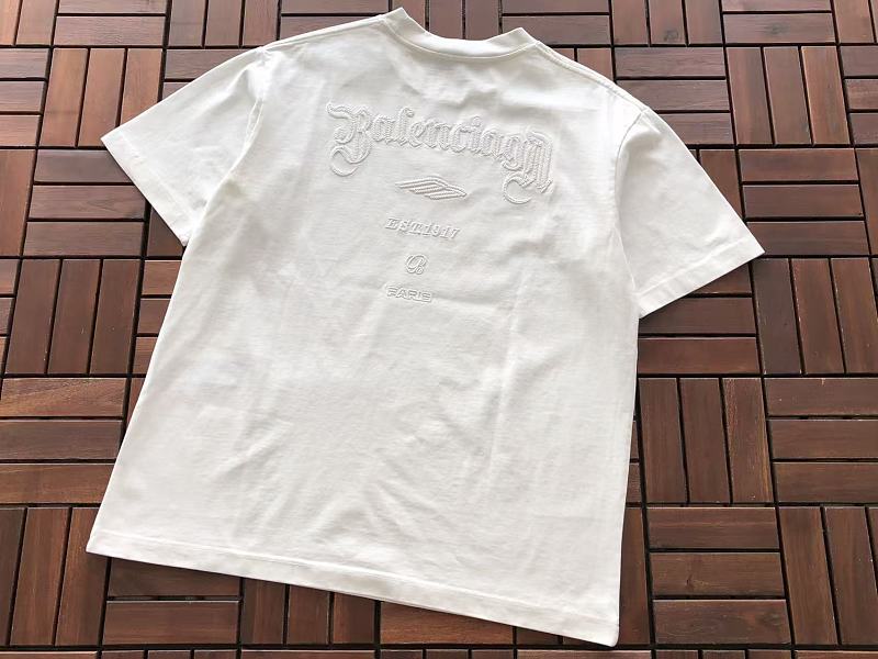 B L Ia A T-shirt 11