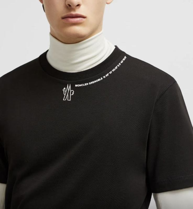 M R T-shirt · 4