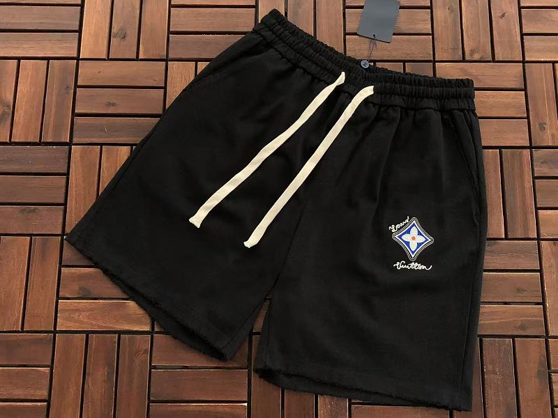 L Shorts · 6