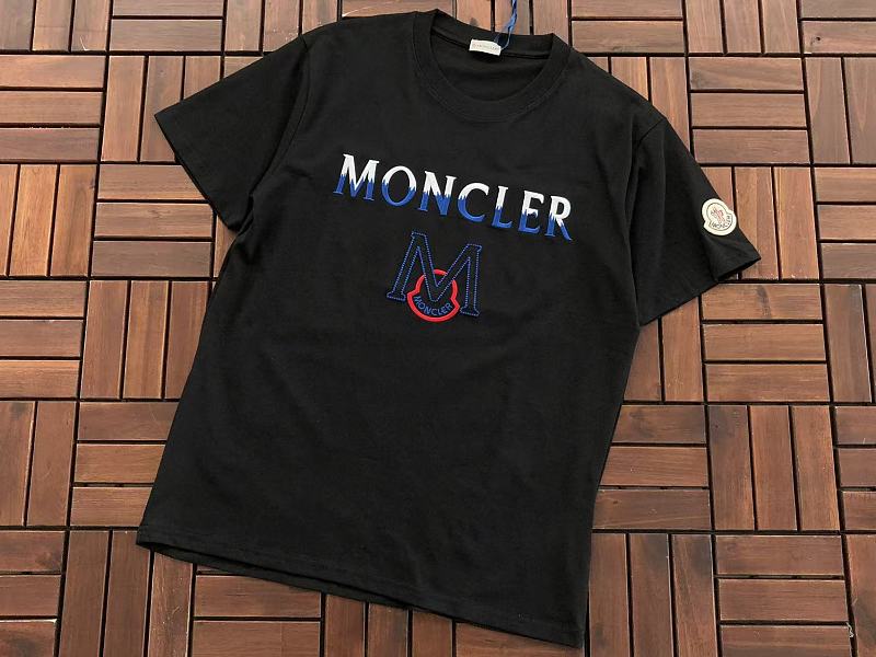 M R T-shirt 10