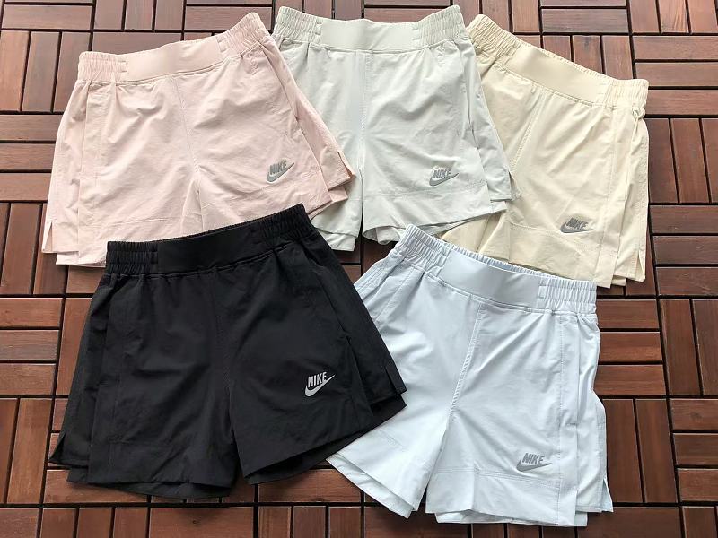 Nike Shorts Woman 5