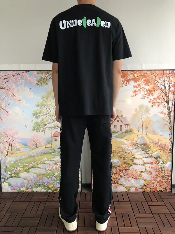 Undefeated T-shirt · 4