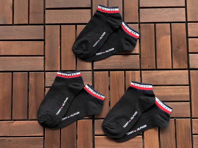 T H R Socks 3