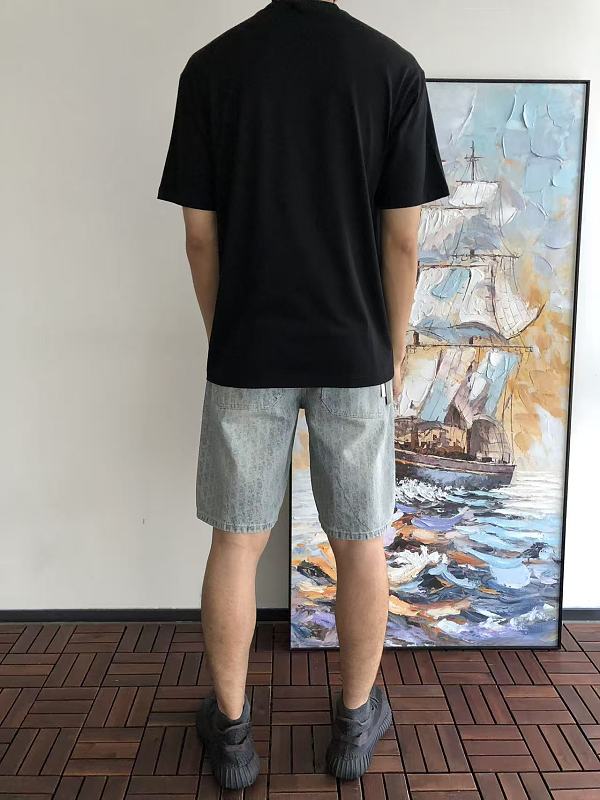 P La E T-shirt · 5