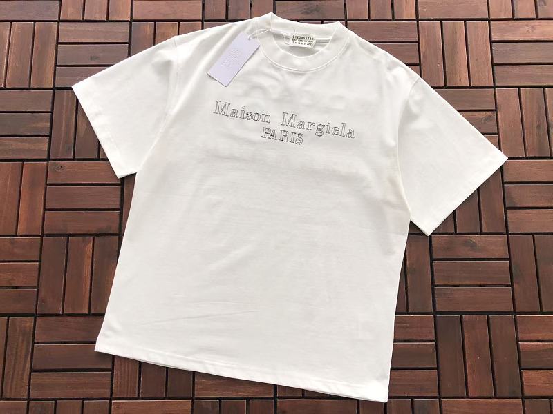 M Is N M R Ie A T-shirt 9