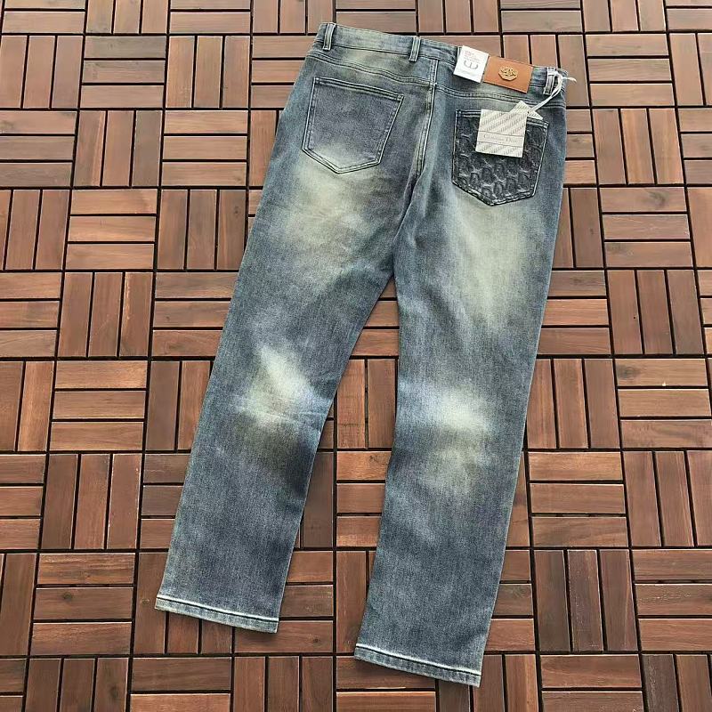 D O Jeans · 5