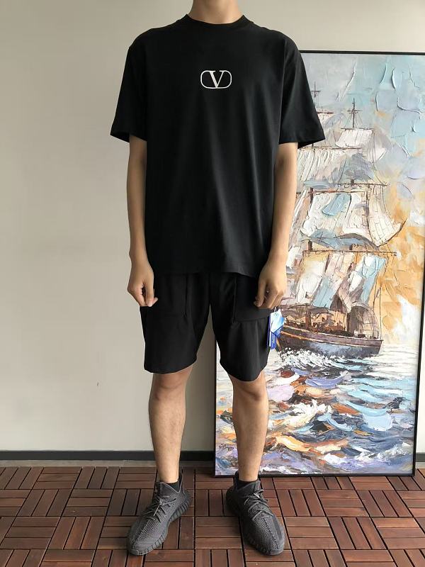 Valentino T-shirt 4