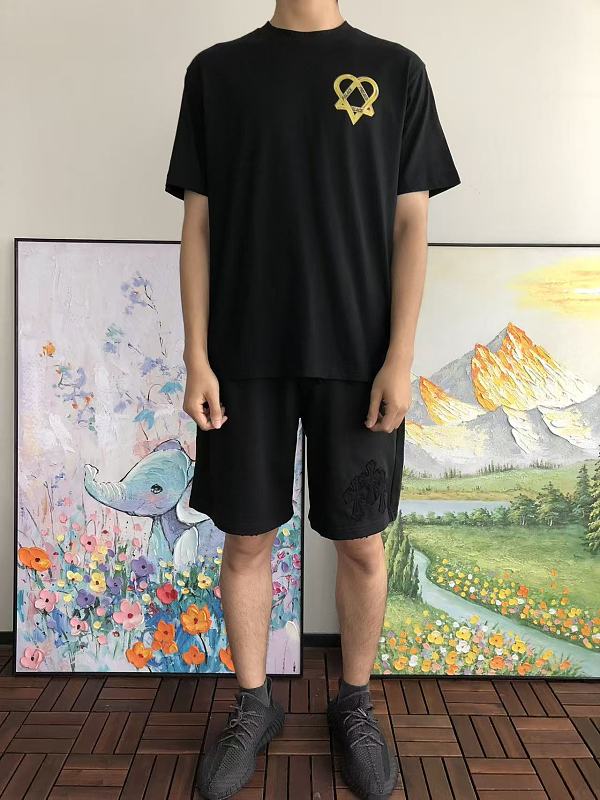 P La E T-shirt · 4