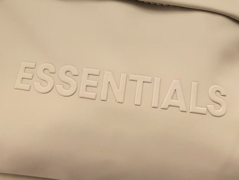 Essentials Bag 6