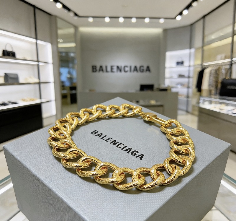 B L Ia A Jewelry · 3