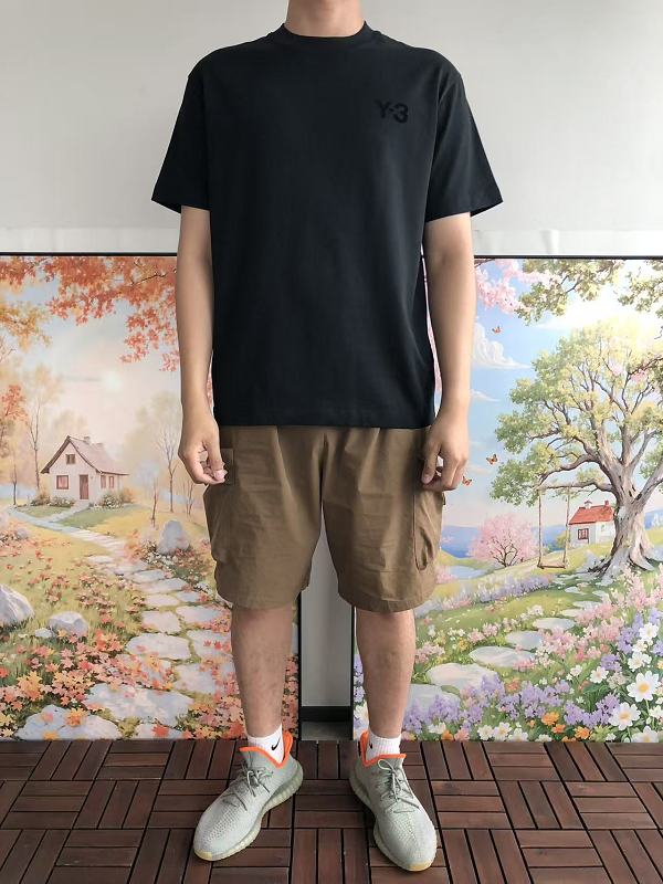 Y & Di As T-shirt · 3