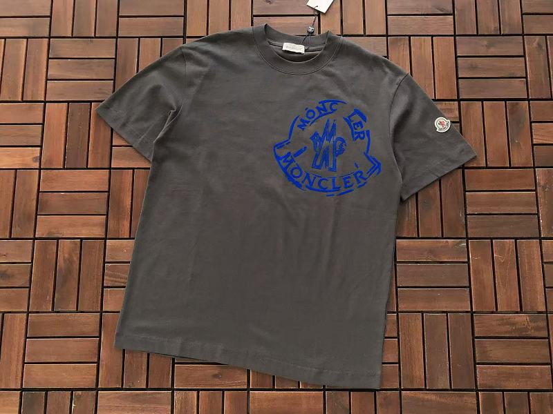 M R T-shirt 11
