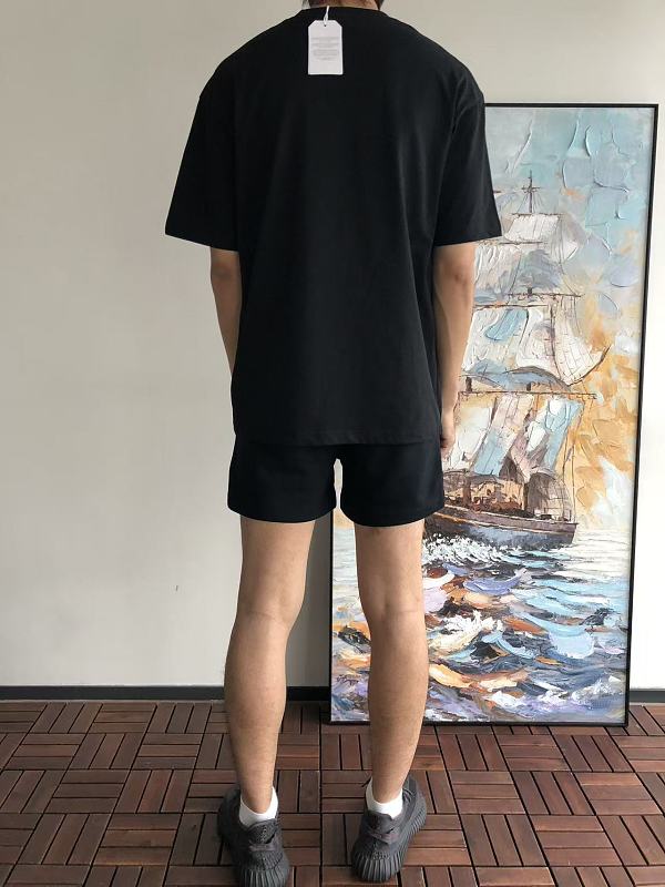 C S Bl C T-shirt · 5