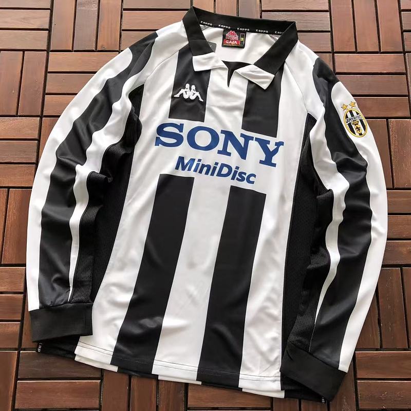 Football Long-sleeve · 4