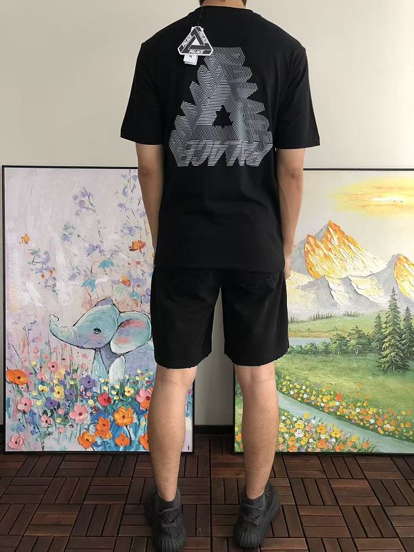 P La E T-shirt 4