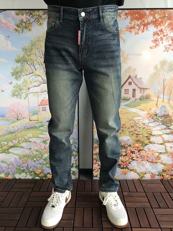 D Q R D2 Jeans · 3