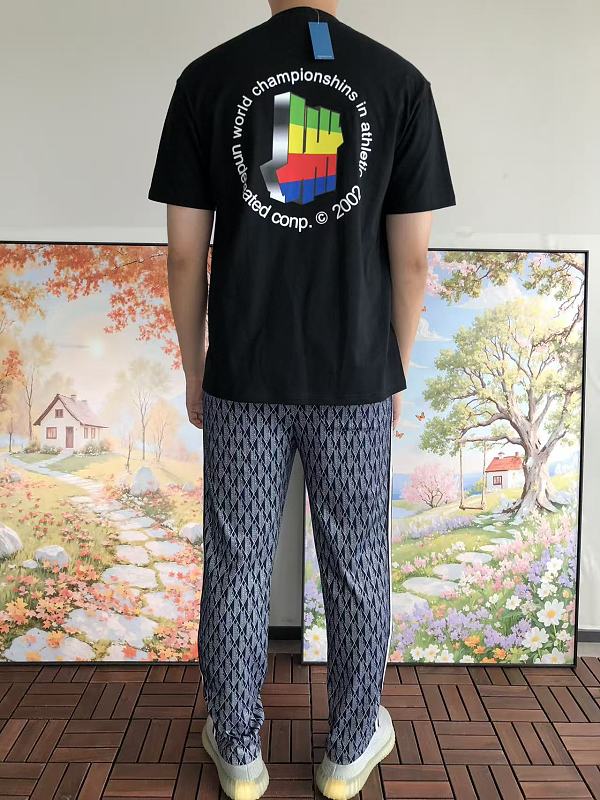 Undefeated T-shirt · 4
