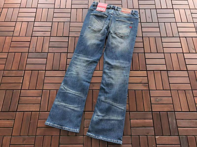 D E E Jeans · 4