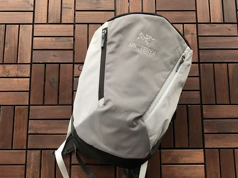 A T Yx Bag 4