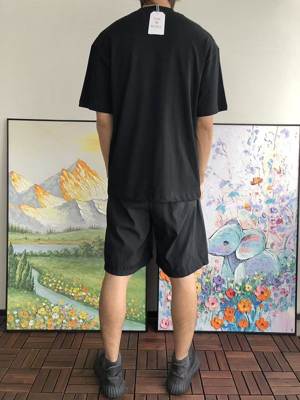 C S Bl C T-shirt · 5