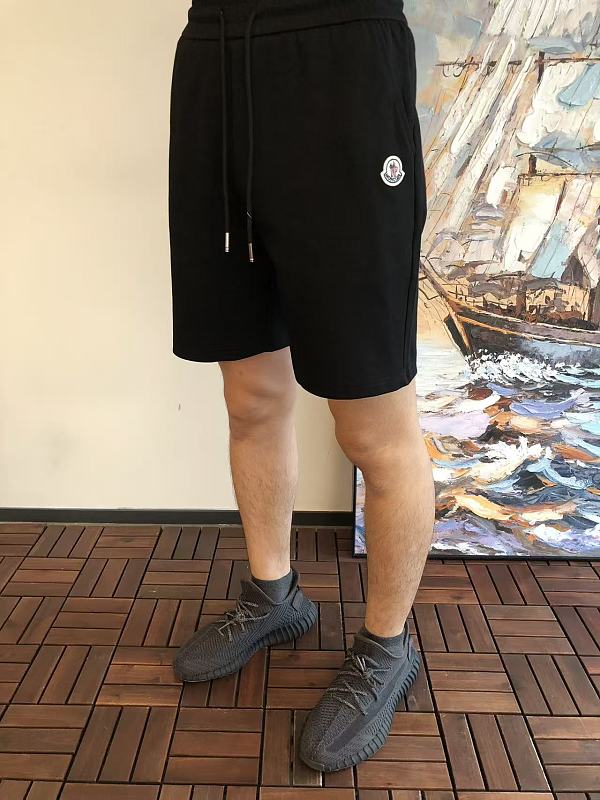 M R Shorts · 4