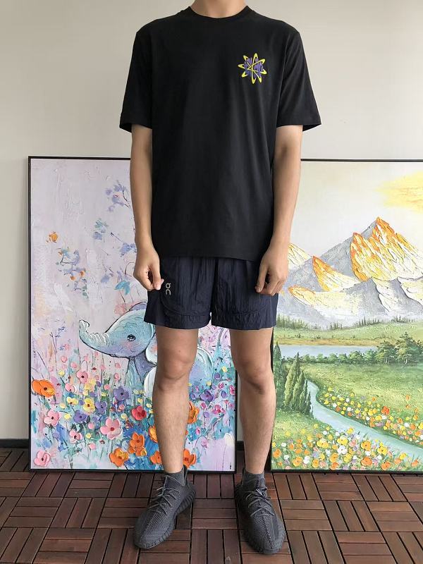 P La E T-shirt · 4