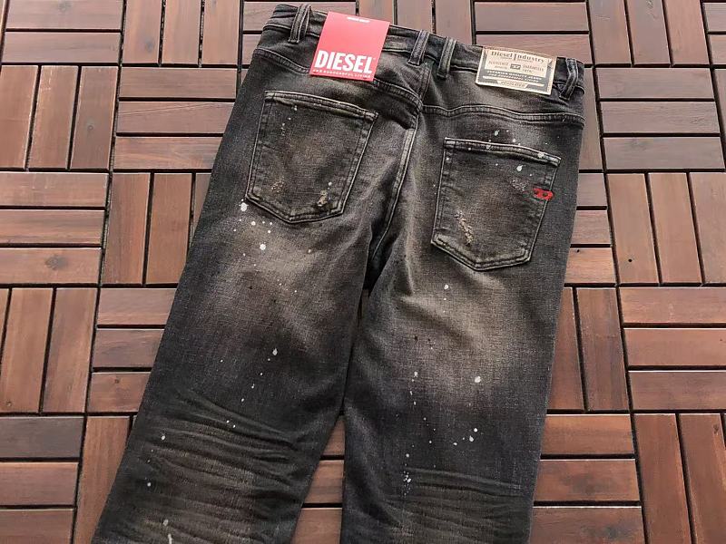 D E E Jeans · 5