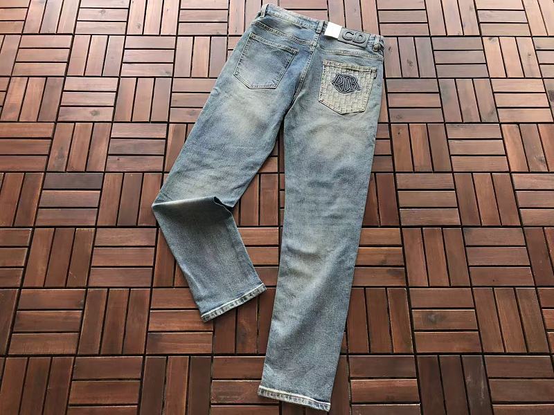 D O Jeans · 4