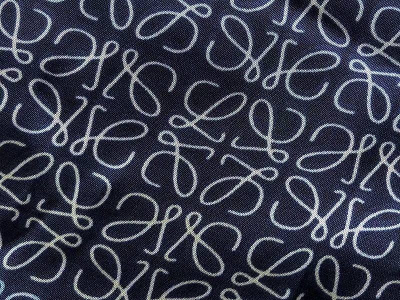 L E Scarf · 6