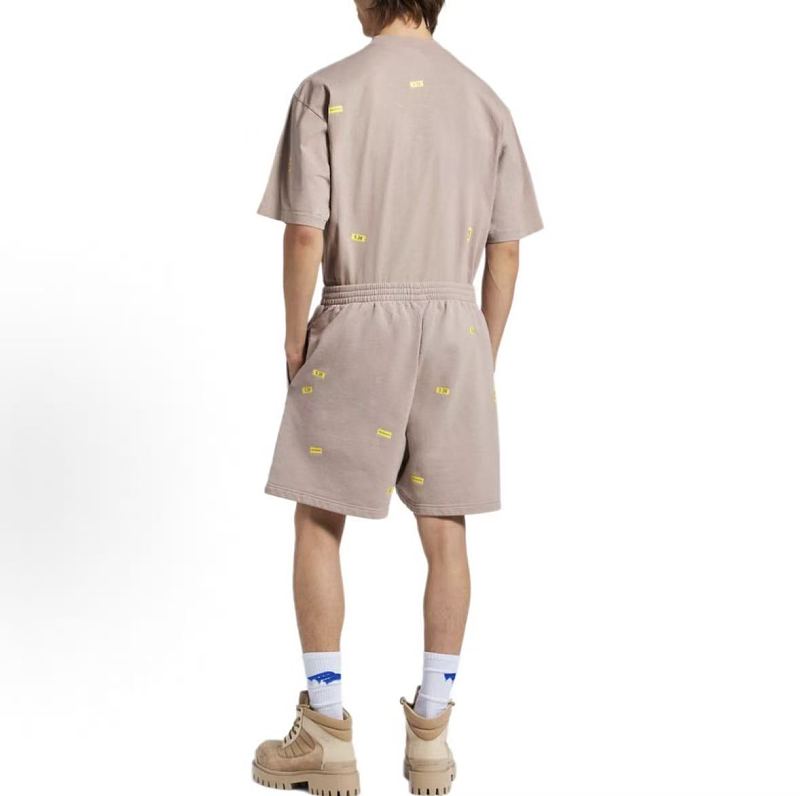 B L Ia A Shorts · 4