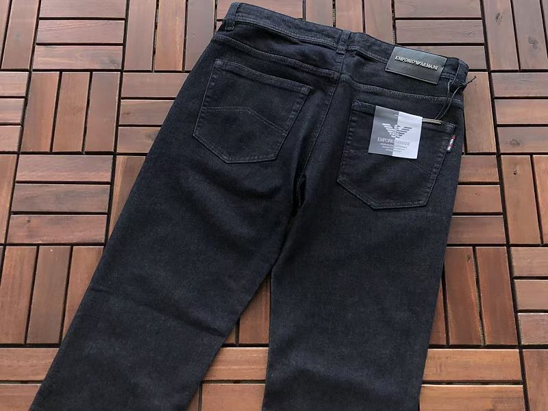 E P R A M N Jeans · 5