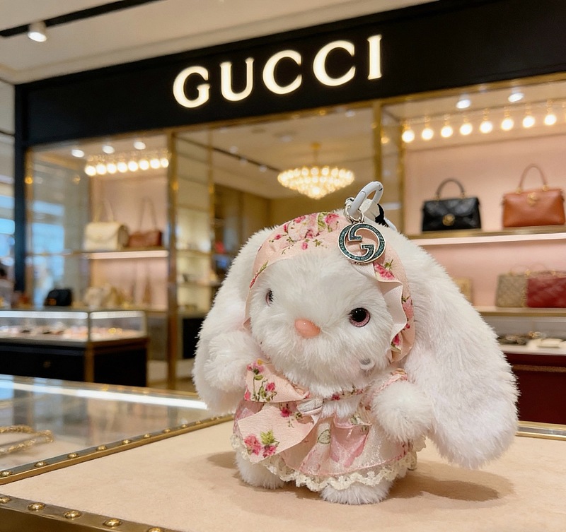 G C I Jewelry · 4
