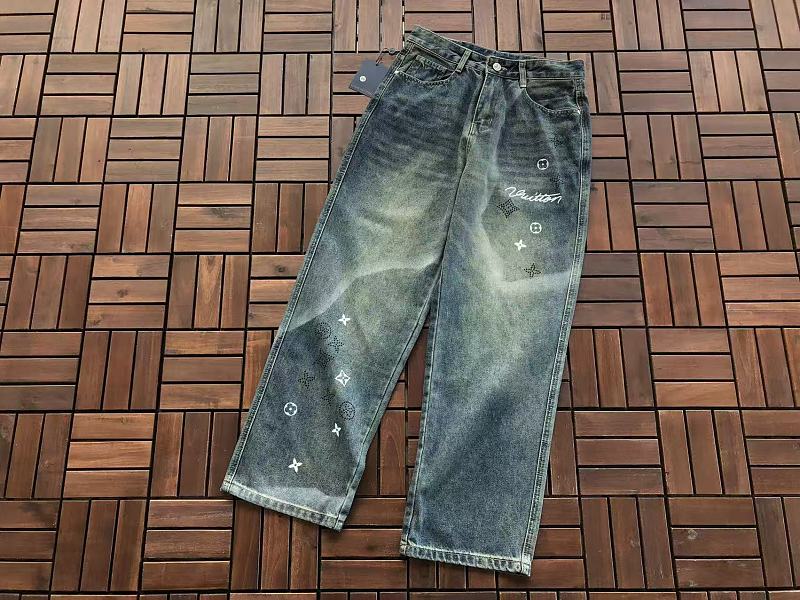 L Jeans · 4