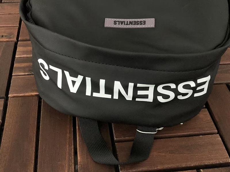 Essentials Bag 12