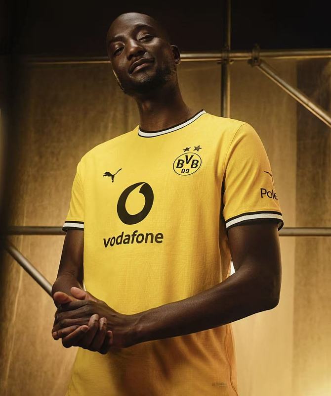 Football T-shirt · 2