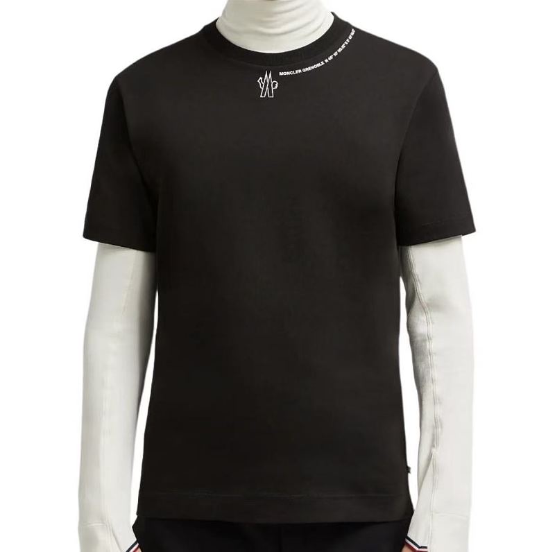 M R T-shirt · 3