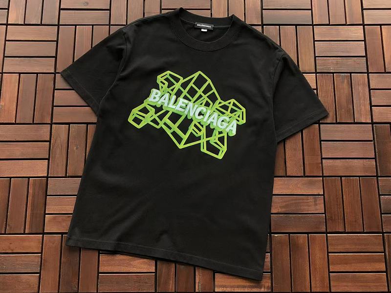 B L Ia A T-shirt · 6