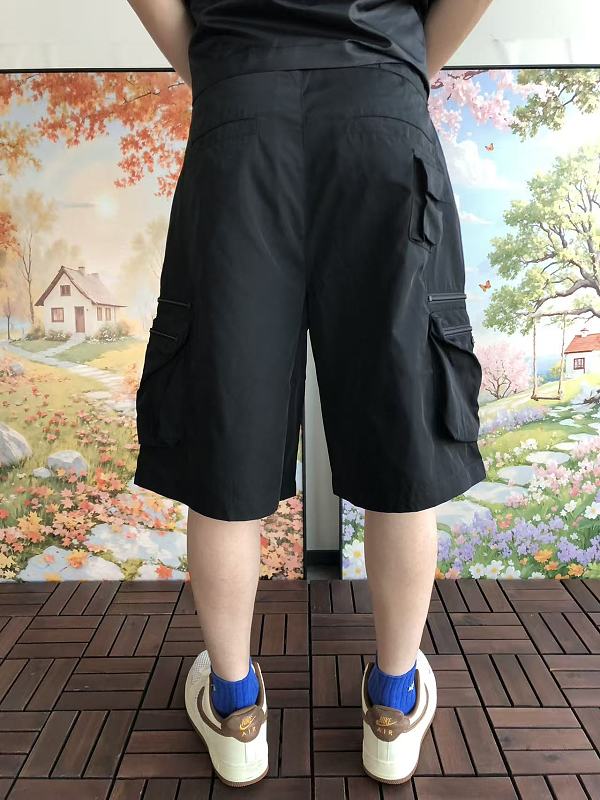 P A A Shorts · 4