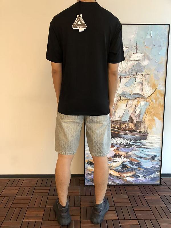 P La E T-shirt · 5