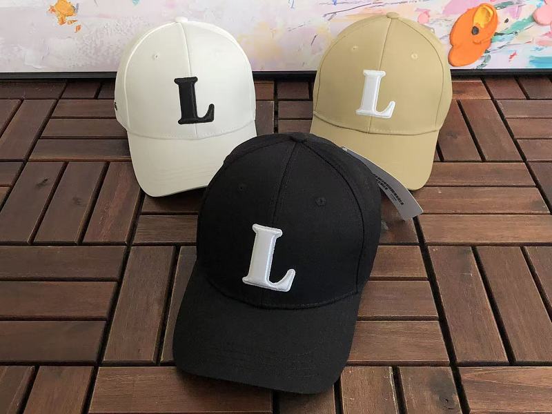 L C St Cap · 3