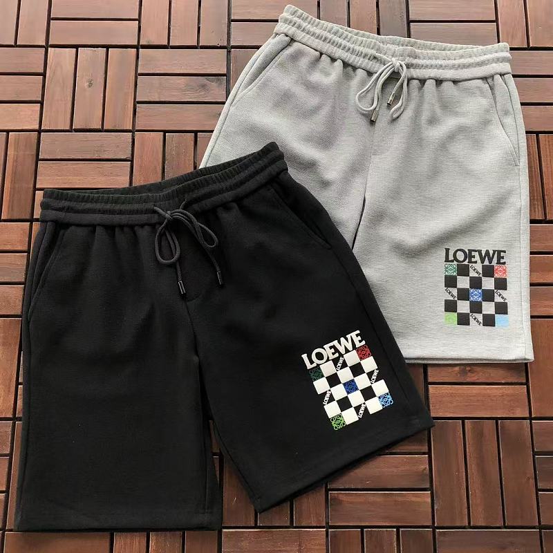 L E Shorts · 5