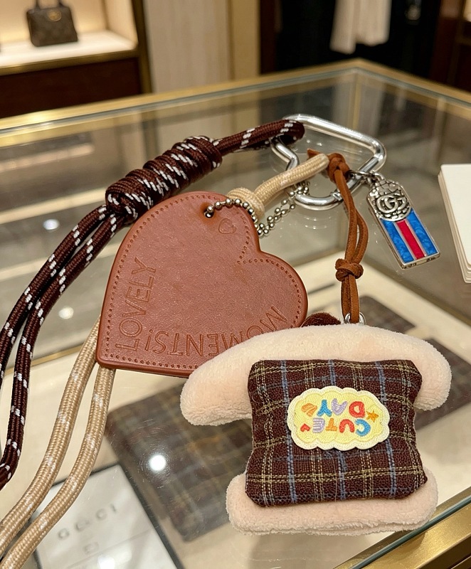 G C I Jewelry · 5
